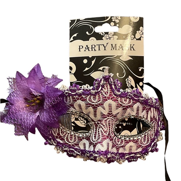 3~Party Mardi Gras Mask Plastic Purple,Hot Pink,Yellow with Ribbon to Adjustable - Picture 5 of 7